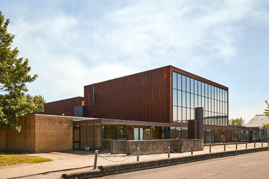 Beautiful façade cassettes made from corten steel, Maribo Svømmehal, Ved Stadion 4, 4930 Maribo